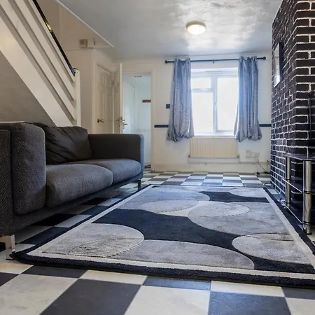 Cosy Home By Excel Centre & City Airport Лондон Экстерьер фото