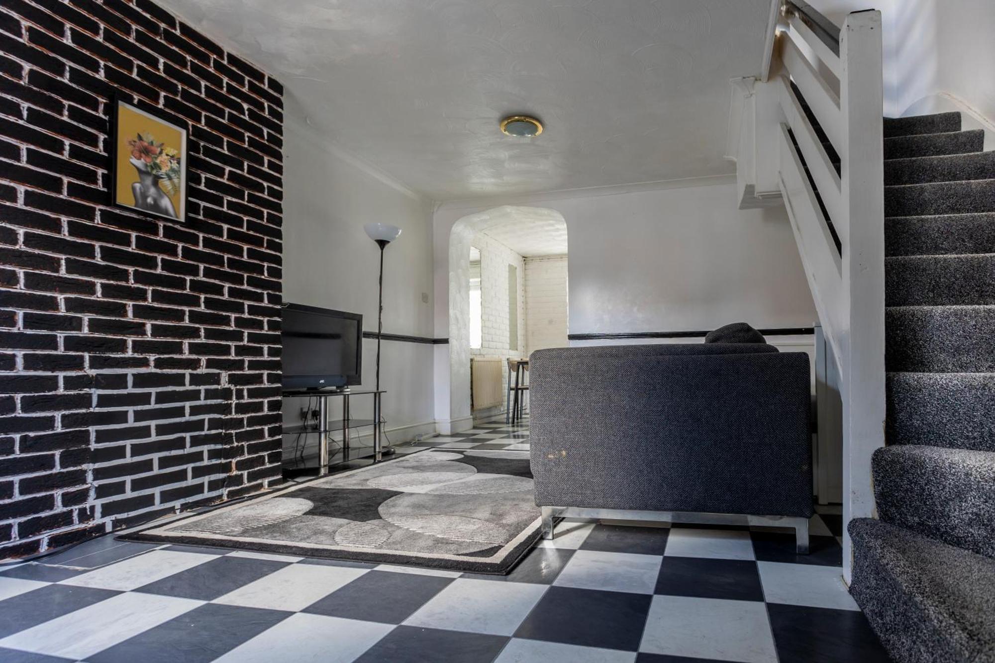 Cosy By Excel Centre & Airport Лондон
